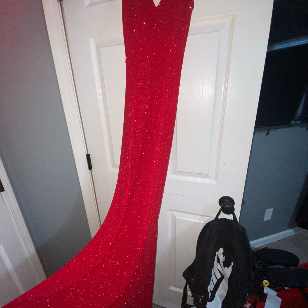 Elegant Red Sparkling Gown